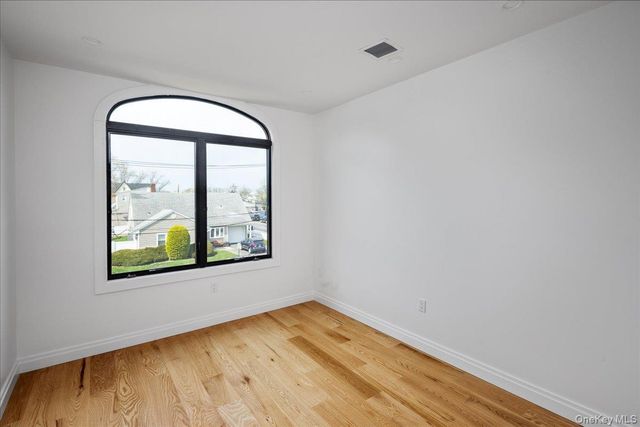 544 Arlington Road, Cedarhurst, NY 11516