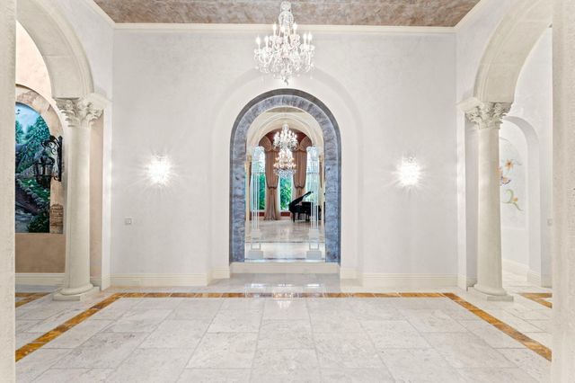 301 Mizner Lake Estates Drive, Boca Raton, FL 33432