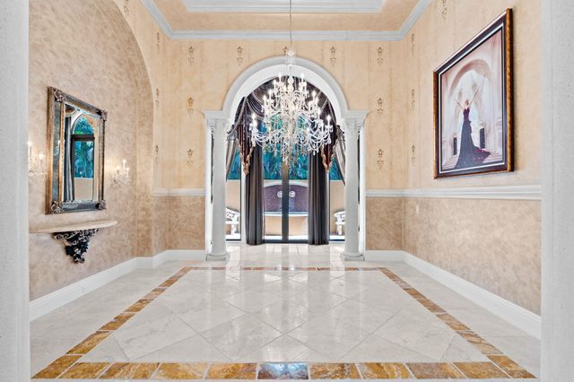 301 Mizner Lake Estates Drive, Boca Raton, FL 33432