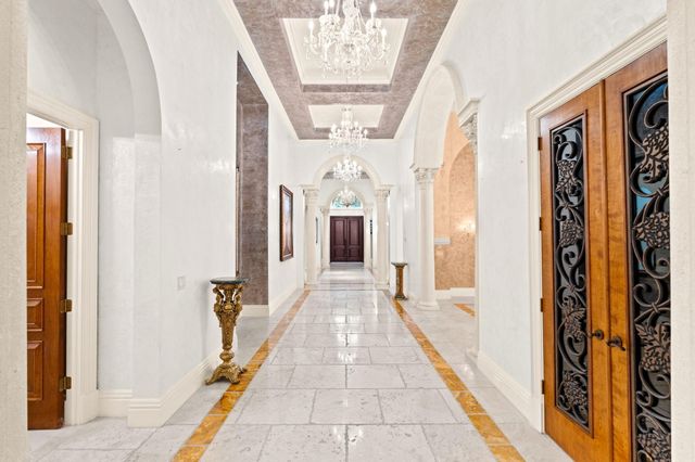 301 Mizner Lake Estates Drive, Boca Raton, FL 33432