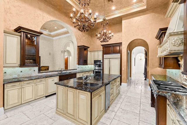 301 Mizner Lake Estates Drive, Boca Raton, FL 33432