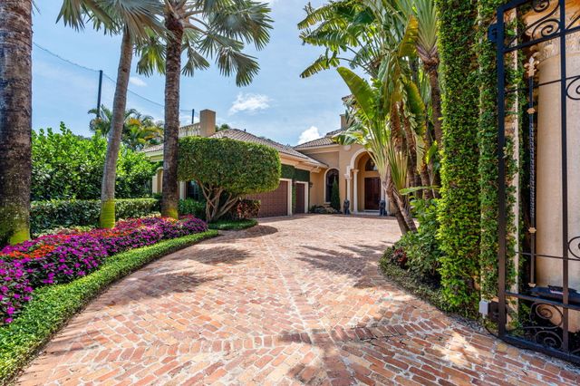 301 Mizner Lake Estates Drive, Boca Raton, FL 33432