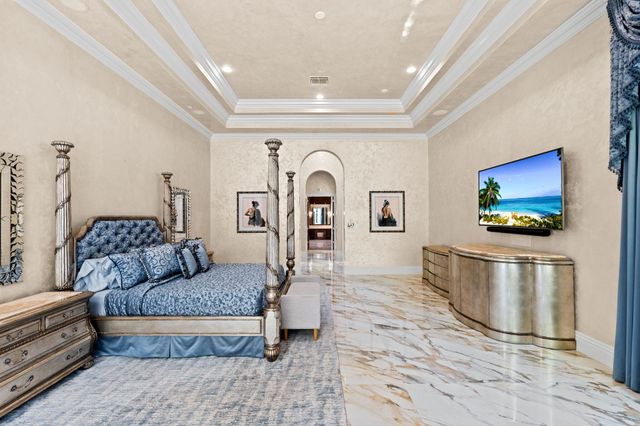 301 Mizner Lake Estates Drive, Boca Raton, FL 33432
