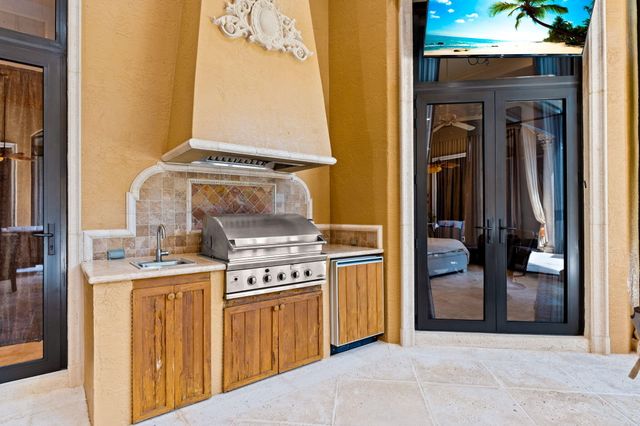 301 Mizner Lake Estates Drive, Boca Raton, FL 33432