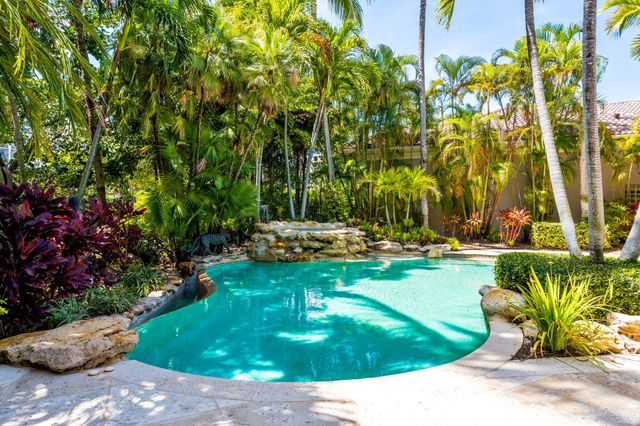 301 Mizner Lake Estates Drive, Boca Raton, FL 33432