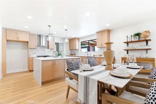 18614 Delano Street, Tarzana, CA 91335