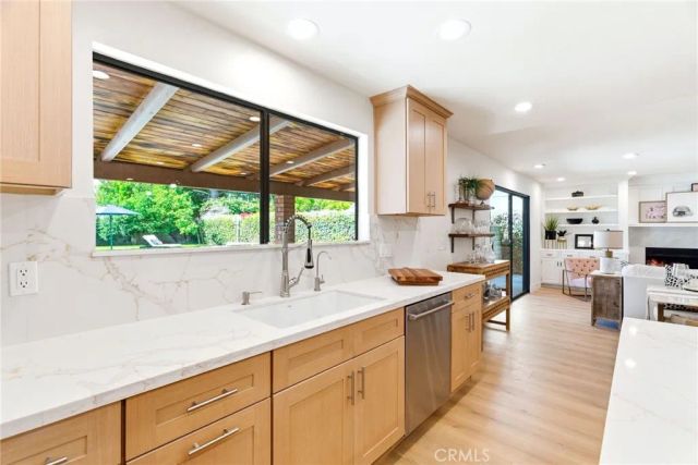 18614 Delano Street, Tarzana, CA 91335