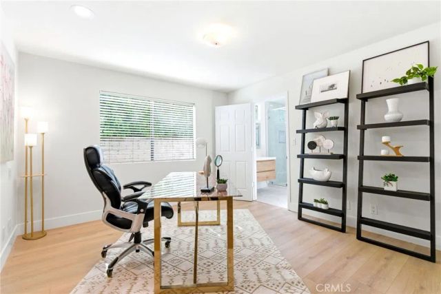 18614 Delano Street, Tarzana, CA 91335