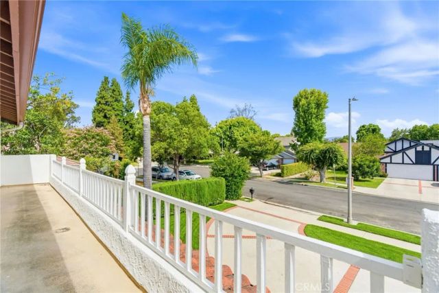 18614 Delano Street, Tarzana, CA 91335