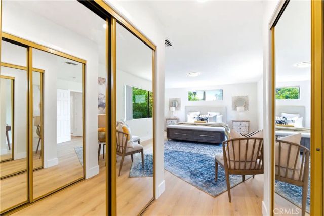 18614 Delano Street, Tarzana, CA 91335