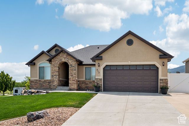 217 W HONEYSUCKLE DR, Saratoga Springs, UT 84045