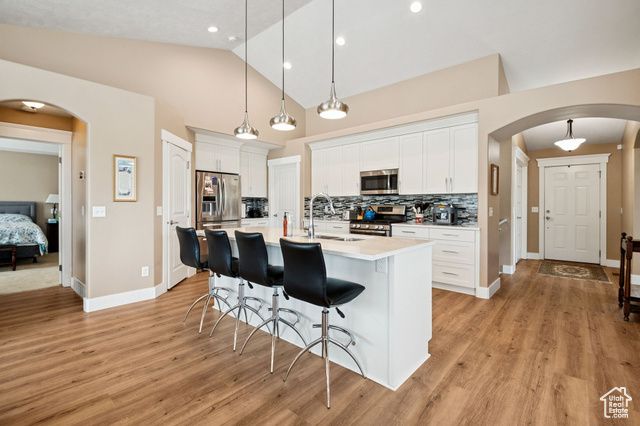 217 W HONEYSUCKLE DR, Saratoga Springs, UT 84045