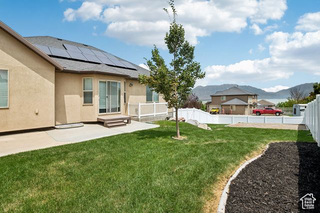 217 W HONEYSUCKLE DR, Saratoga Springs, UT 84045