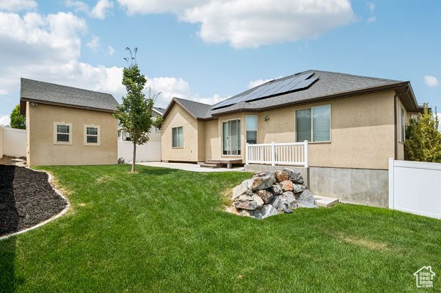 217 W HONEYSUCKLE DR, Saratoga Springs, UT 84045