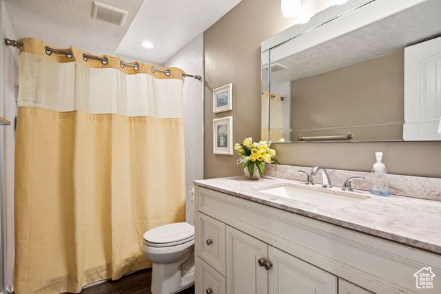 217 W HONEYSUCKLE DR, Saratoga Springs, UT 84045