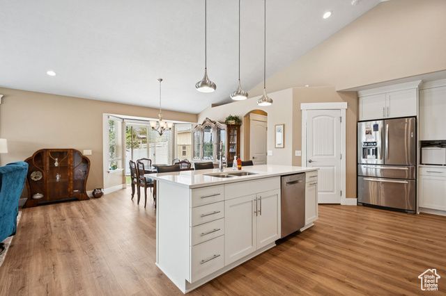 217 W HONEYSUCKLE DR, Saratoga Springs, UT 84045