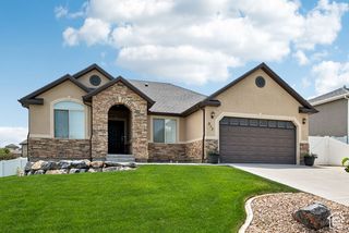 217 W HONEYSUCKLE DR, Saratoga Springs, UT 84045