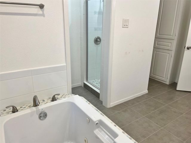 1827 Rhinevalley Drive, Arlington, TX 76012