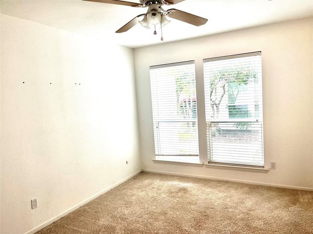 1827 Rhinevalley Drive, Arlington, TX 76012