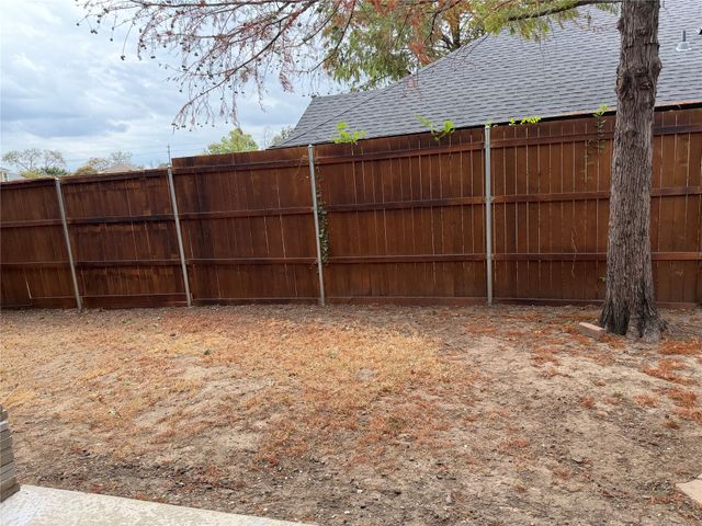 1362 Chinaberry Drive, Lewisville, TX 75077