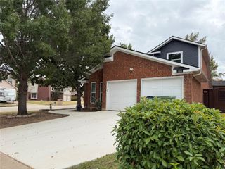 1362 Chinaberry Drive, Lewisville, TX 75077