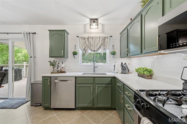 2262 Castlegate Drive, Imperial, MO 63052