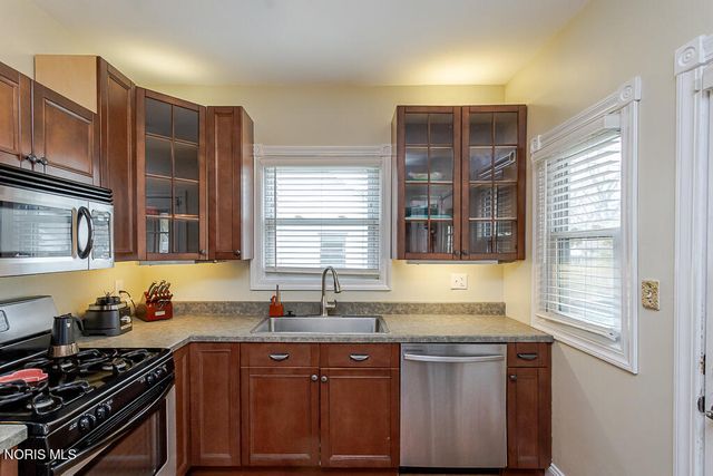 3402 Beverly Drive, Toledo, OH 43614