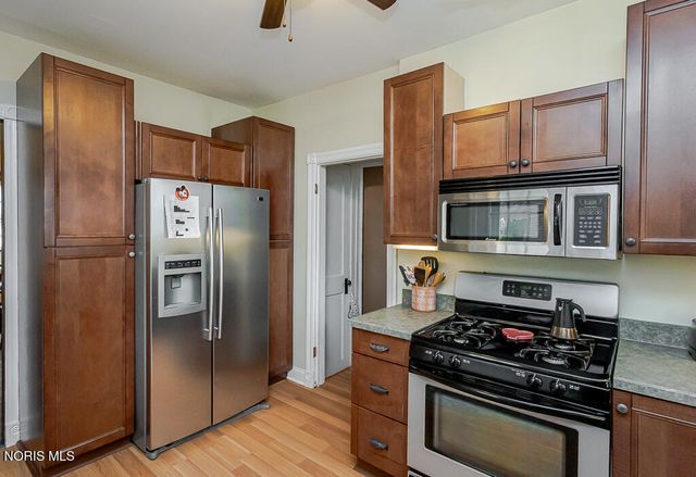 3402 Beverly Drive, Toledo, OH 43614