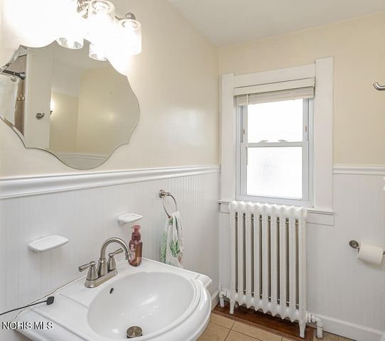 3402 Beverly Drive, Toledo, OH 43614