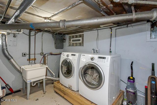 3402 Beverly Drive, Toledo, OH 43614
