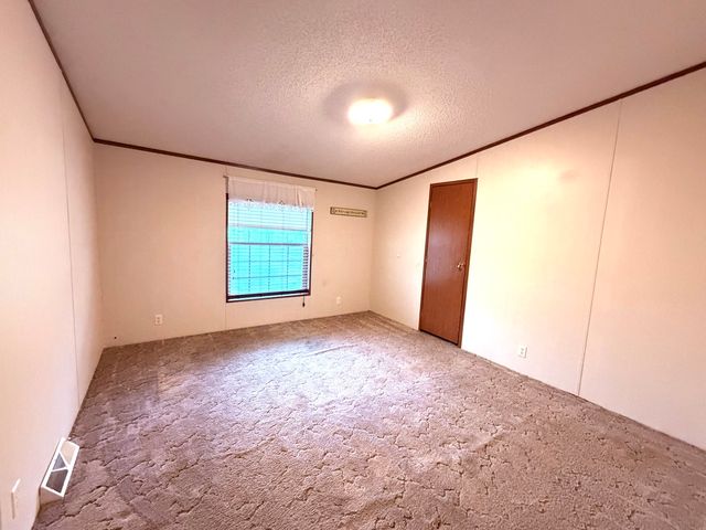 22987 N Post Oak Lane, Walnut Hill, IL 62893