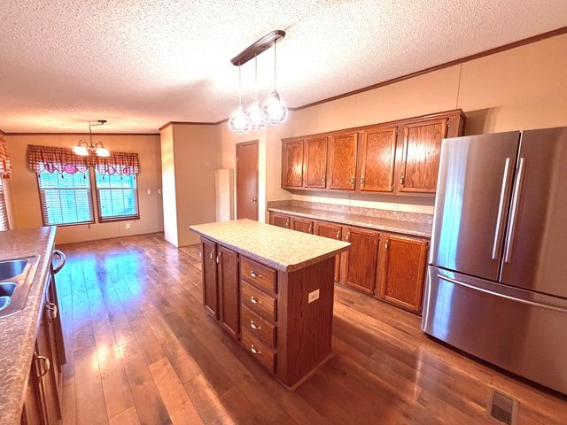 22987 N Post Oak Lane, Walnut Hill, IL 62893