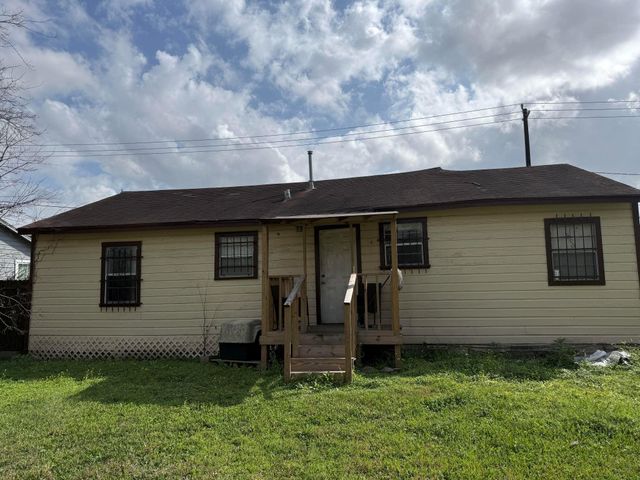 4809 Wenda Street, Houston, TX 77033