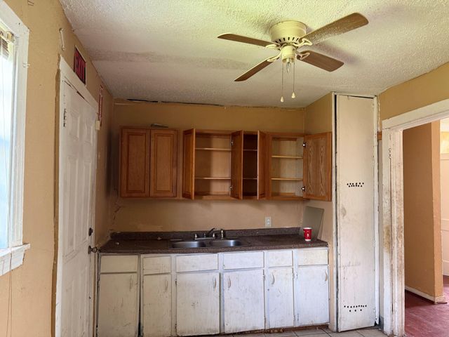 4809 Wenda Street, Houston, TX 77033