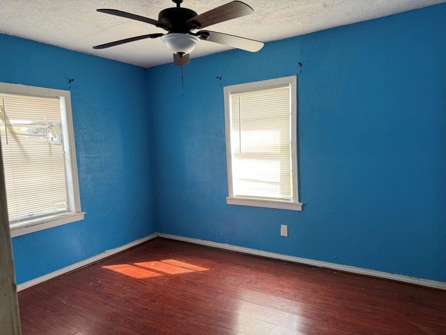 4809 Wenda Street, Houston, TX 77033