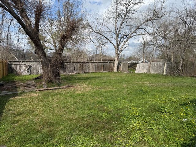 4809 Wenda Street, Houston, TX 77033