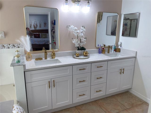 7940 OAKSTONE COURT, Orlando, FL 32822