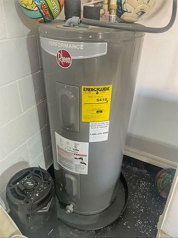 7940 OAKSTONE COURT, Orlando, FL 32822