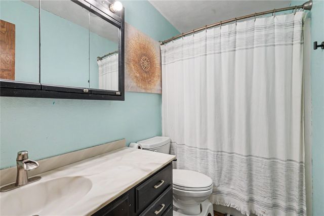 1304 Grande Avenue, Center Point, IA 52213