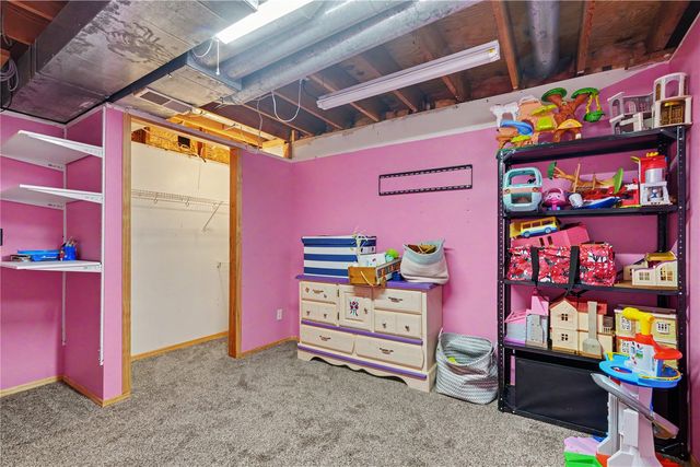 1304 Grande Avenue, Center Point, IA 52213