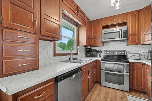 1304 Grande Avenue, Center Point, IA 52213