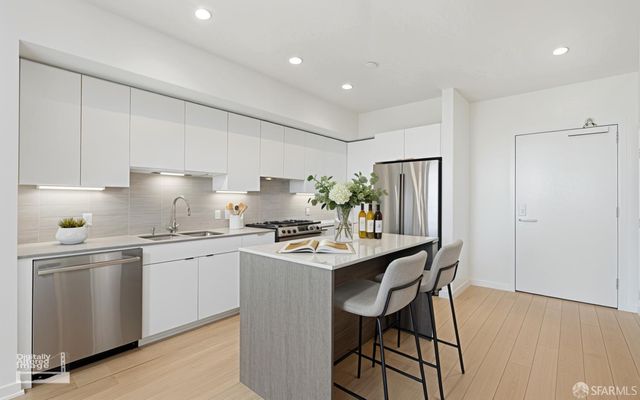 200 Linden Avenue 804, South San Francisco, CA 94080