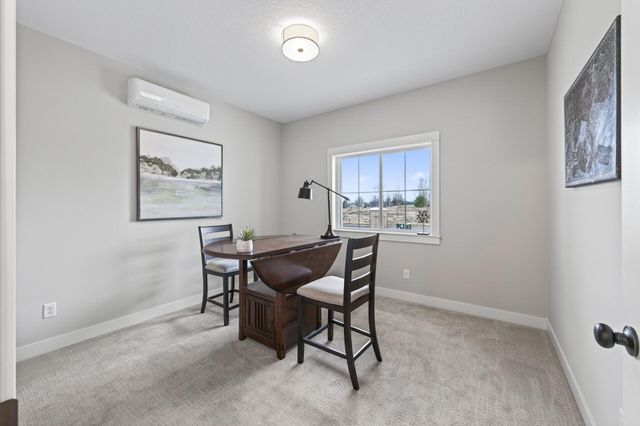 1219 Honeysuckle Lane, Cambridge, MN 55008