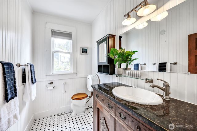 1438 NE Odin Street, Poulsbo, WA 98370
