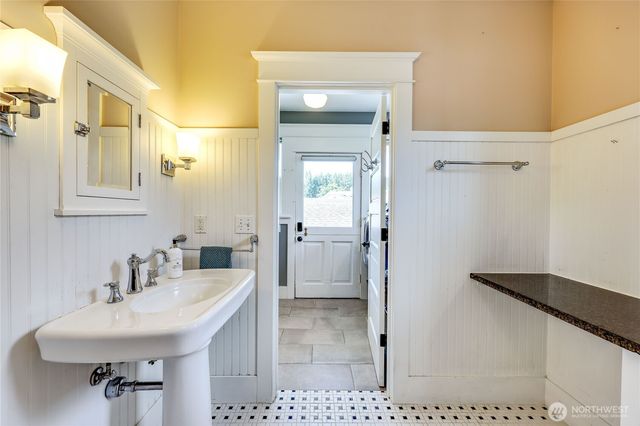 1438 NE Odin Street, Poulsbo, WA 98370