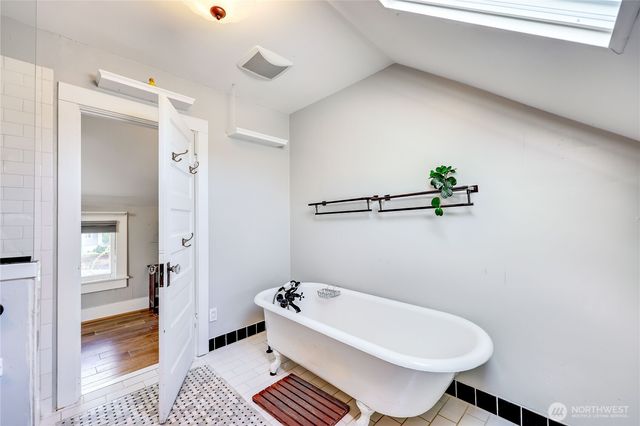 1438 NE Odin Street, Poulsbo, WA 98370
