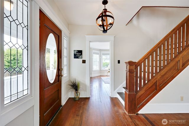 1438 NE Odin Street, Poulsbo, WA 98370