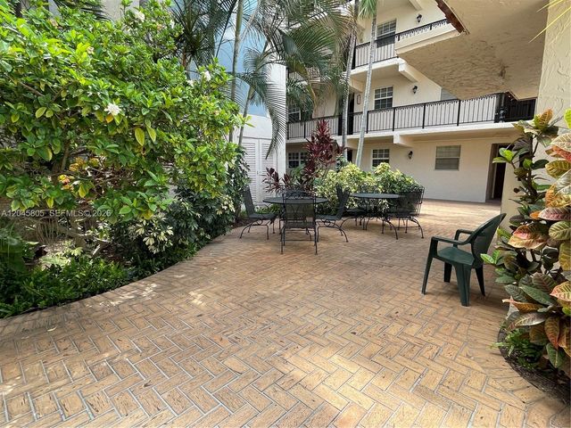 610 Tennis Club Drive 104, Fort Lauderdale, FL 33311