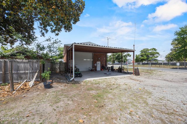 1120 Dawson Street, Wilmington, NC 28401