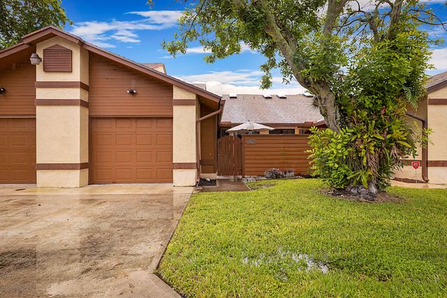 3758 BLUE RIDGE Road, West Palm Beach, FL 33406
